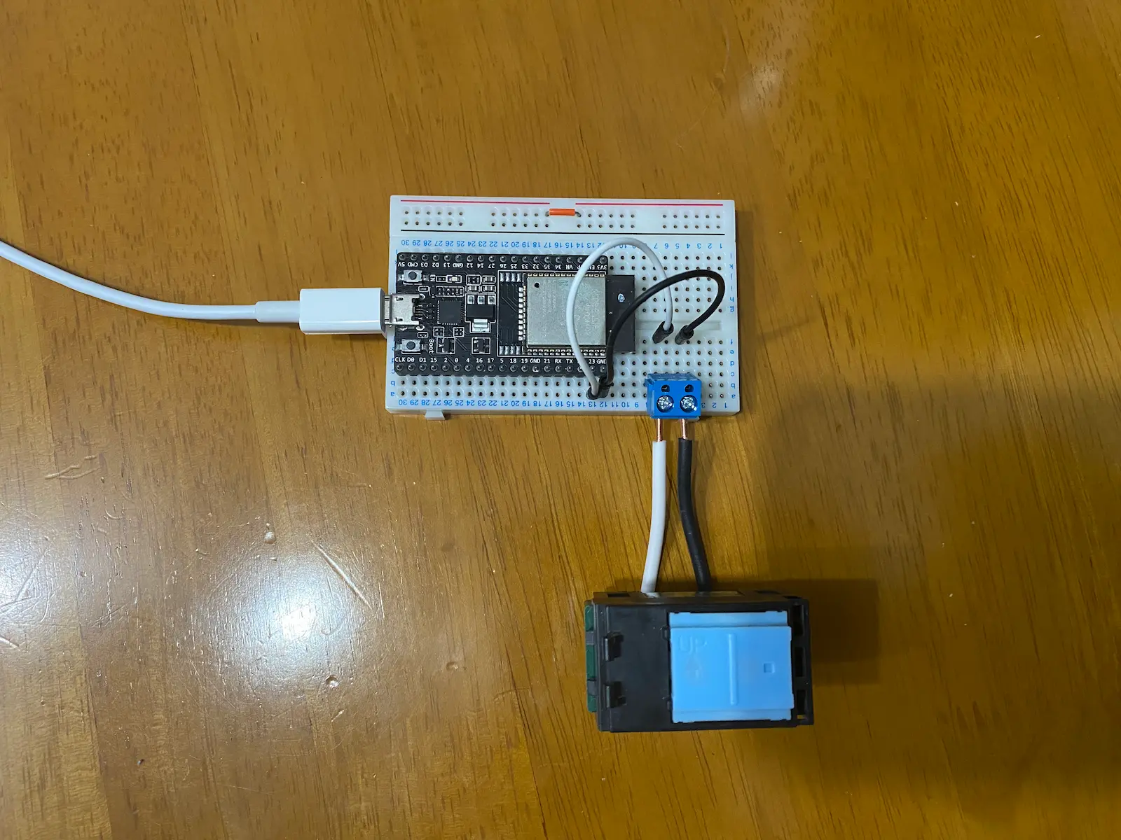 esp32_breadboard_alternate