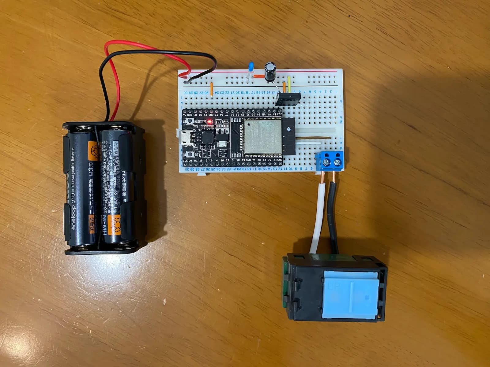 esp32_breadboard_battery